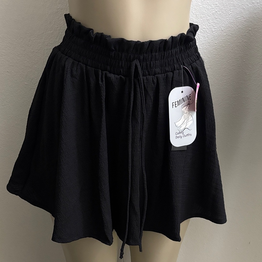 Black Elastic Waist Women’s Shorts